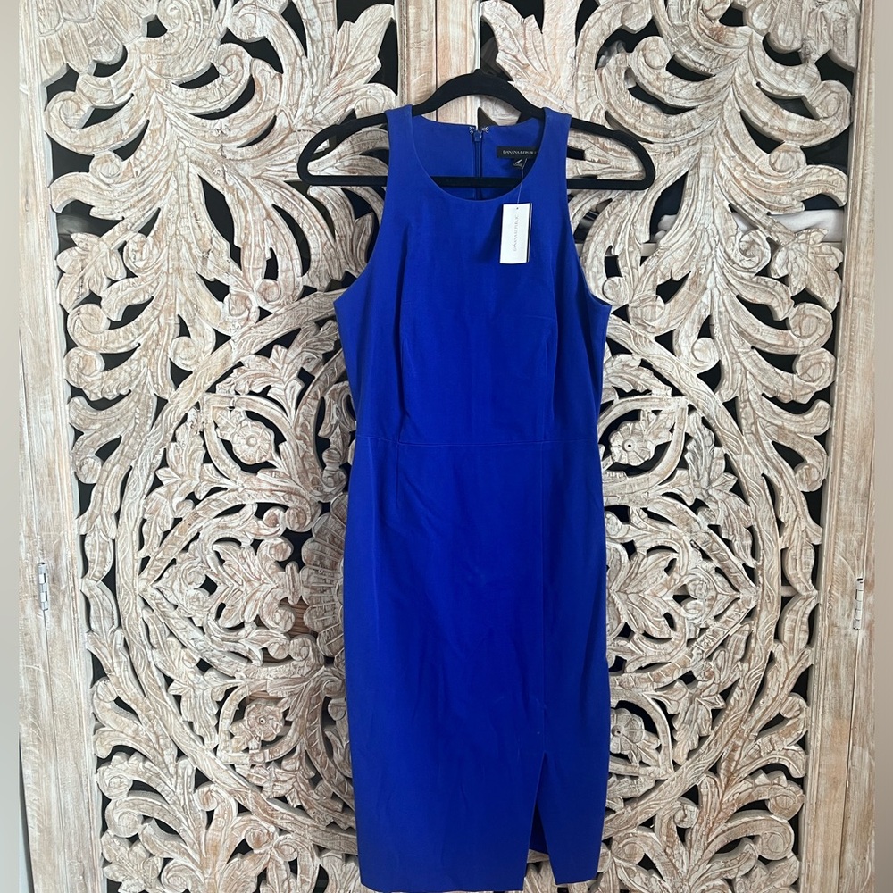 Banana Republic Sleeveless Fitted Sheath Dress